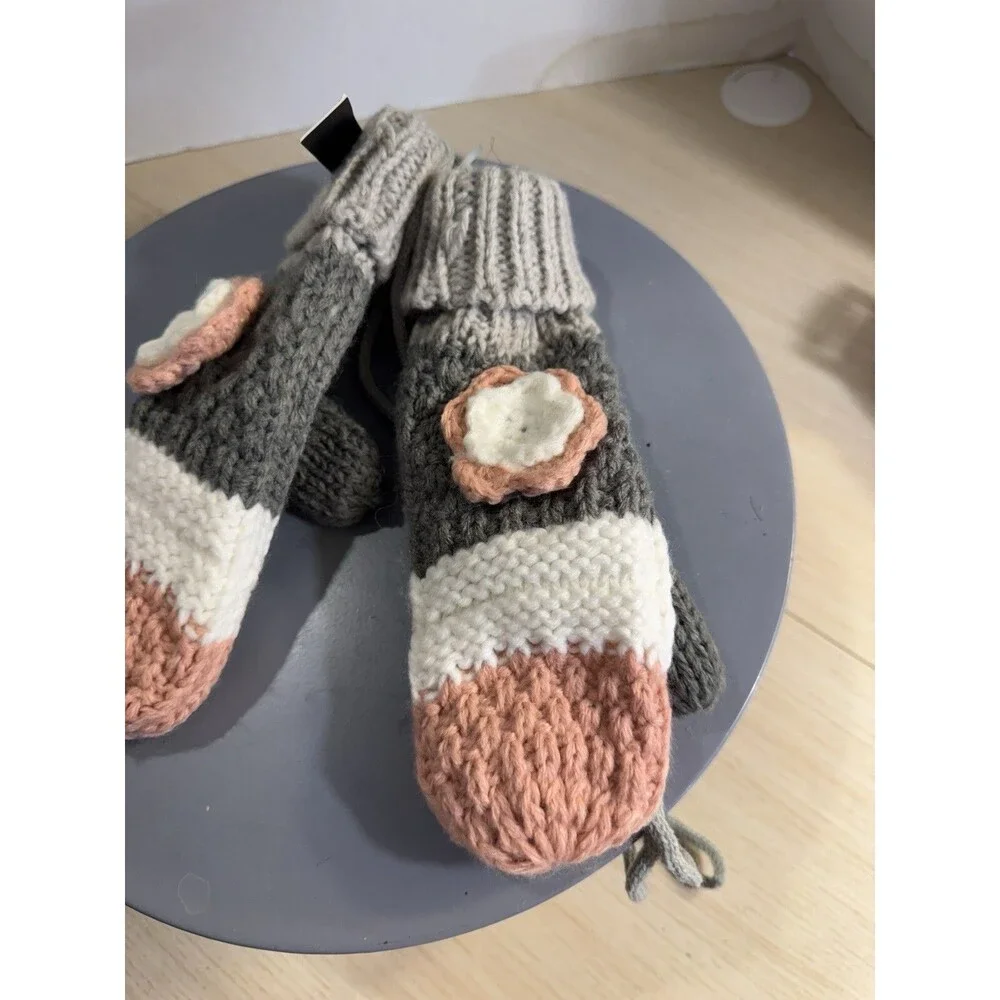 Pretty Persuasion Girls Embroidered Crochet Flower Lined Mittens Bohemian Hippie